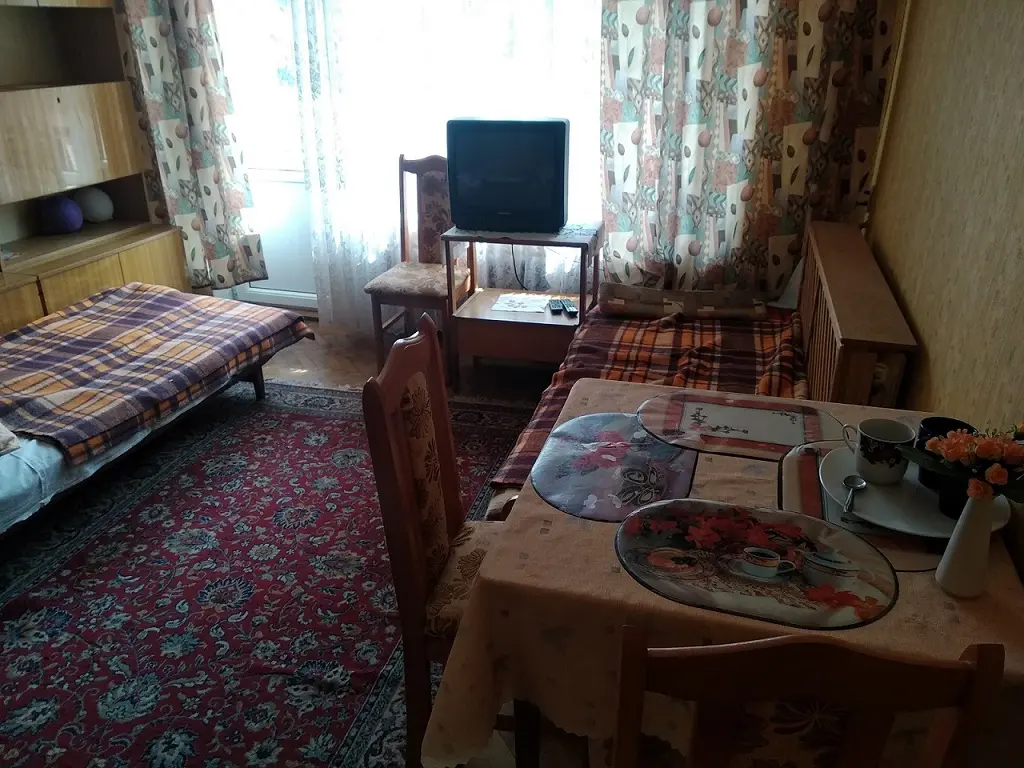 Pokój nr 6 – Pokój trzyosobowy na parterze w Domu Gościnnym BARTEK w Rewalu